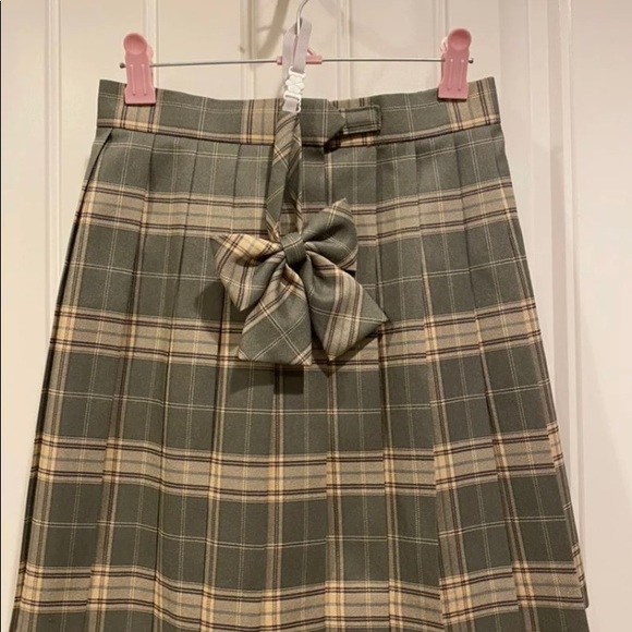 Plaid Skirt - Picture 11 of 11
